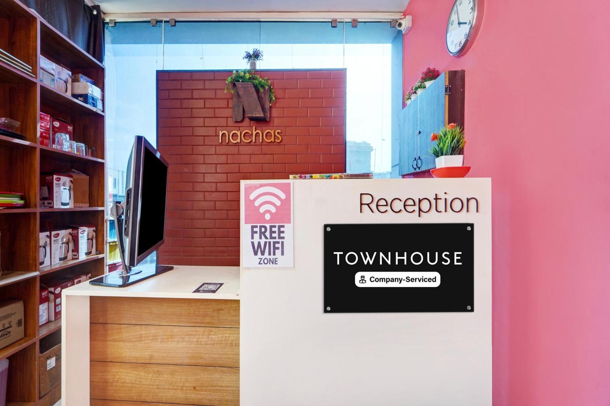 Super Townhouse Sundarapuram Hotel Kojambuttúr Kültér fotó
